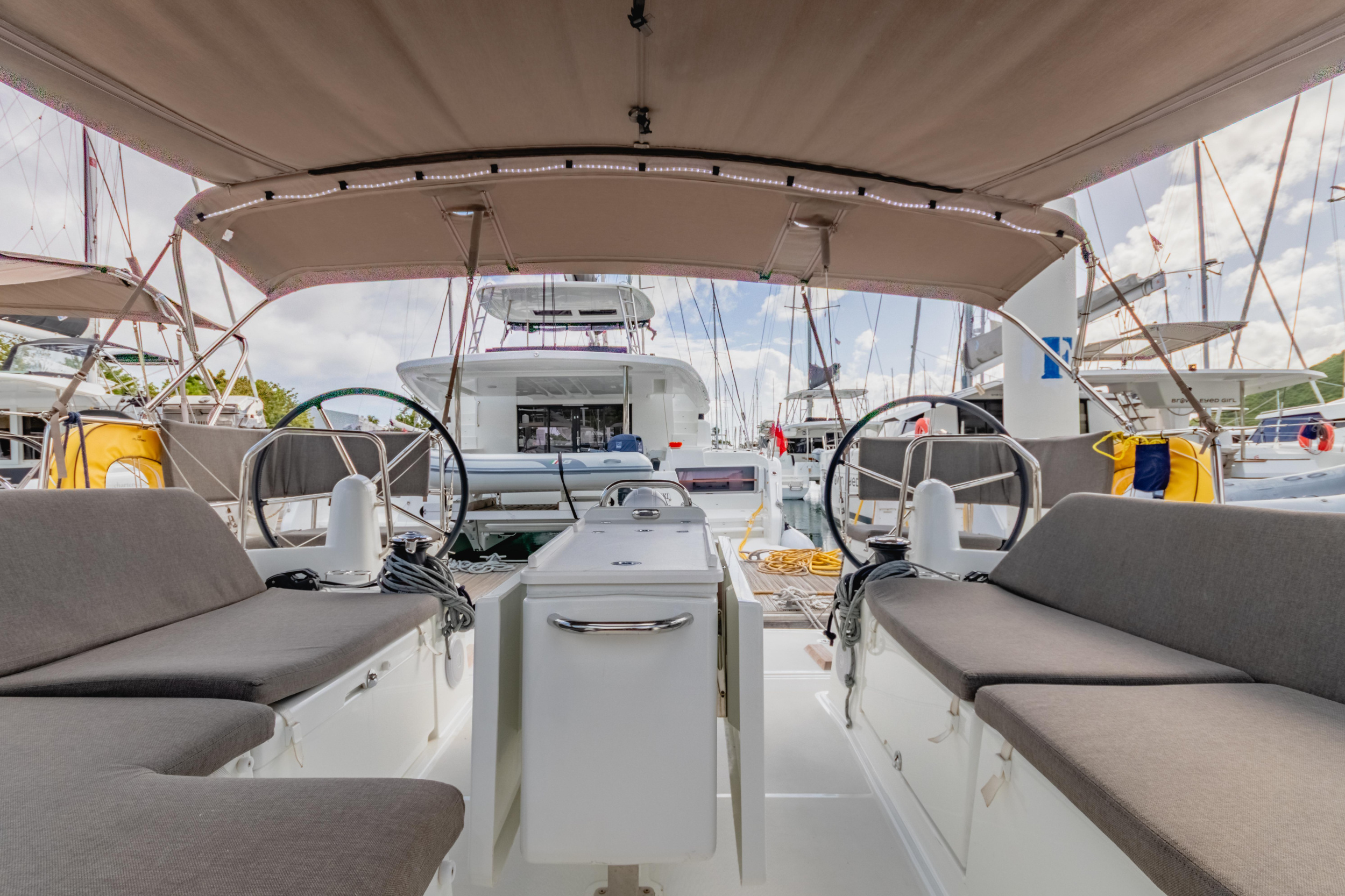 Photo #7 - Sun Odyssey 440 - 3 cab. (Rhythm & Blues) in Nanny Cay - 42774