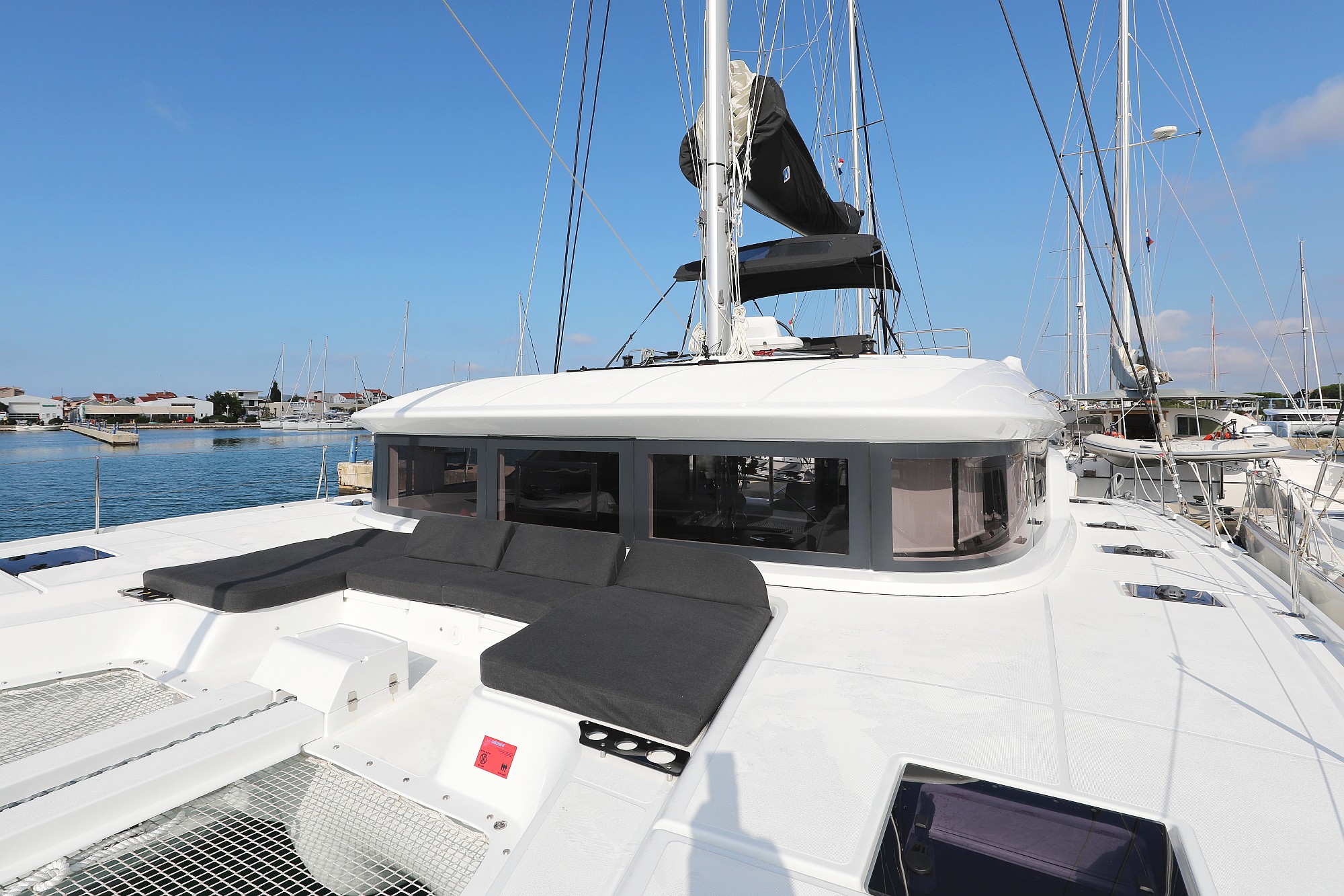 Lagoon 50 — photo 7