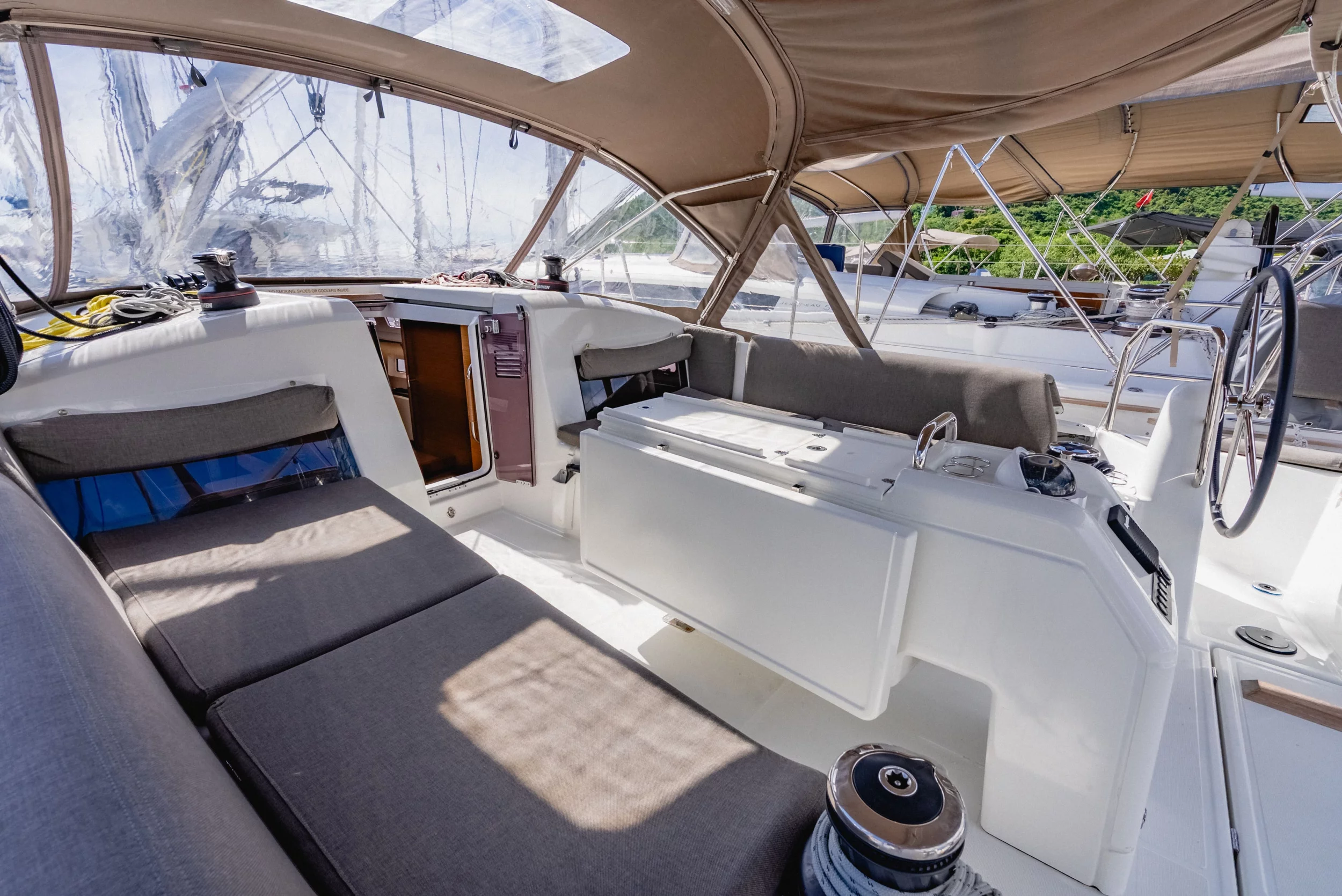 Sun Odyssey 440 - 3 cab. (Air Guitar)  - 7