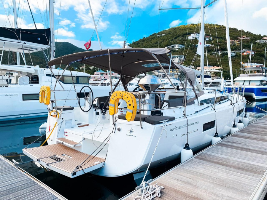 Sun Odyssey 440 - 3 cab. — photo 10
