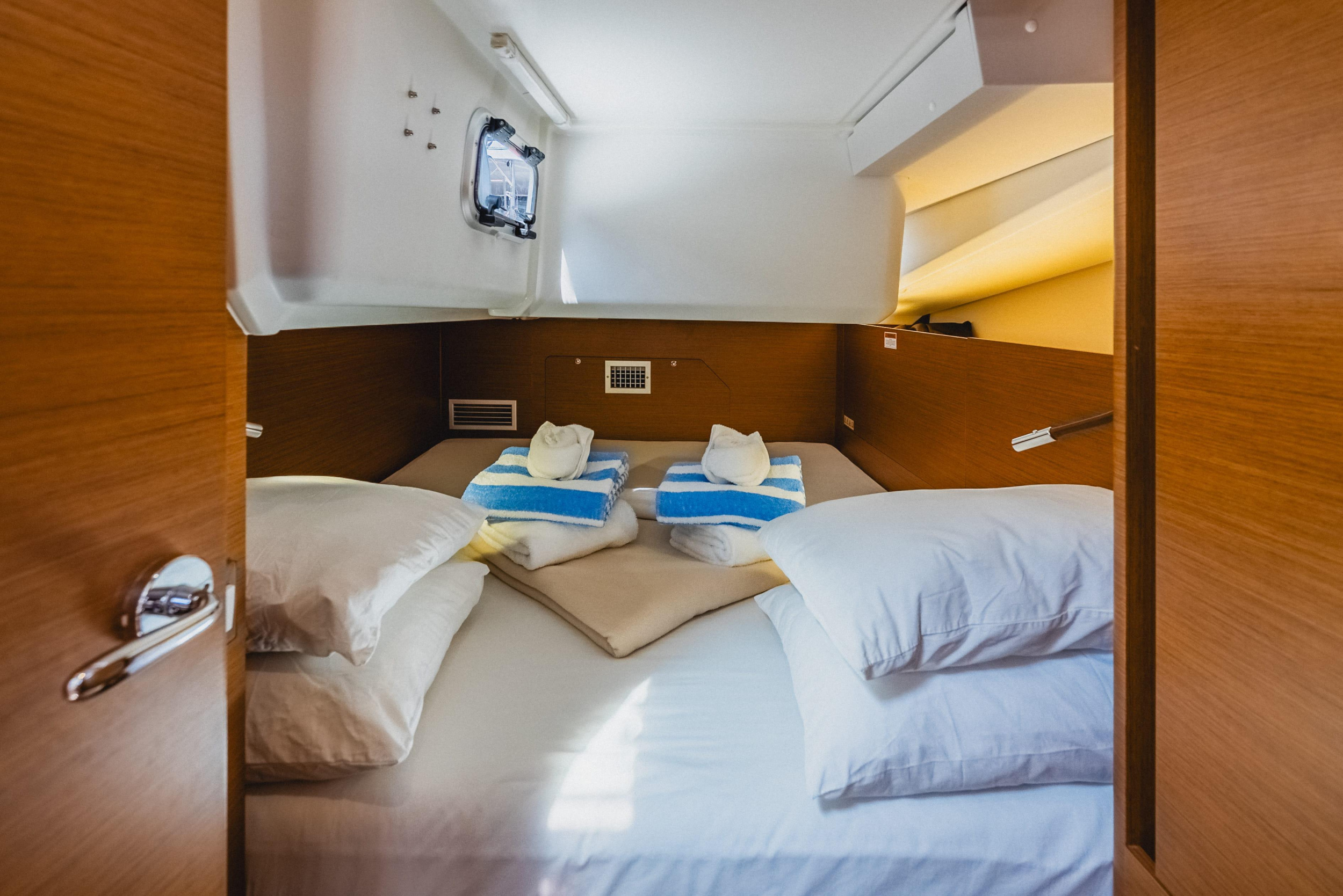 Sun Odyssey 440 - 3 cab. — photo 27