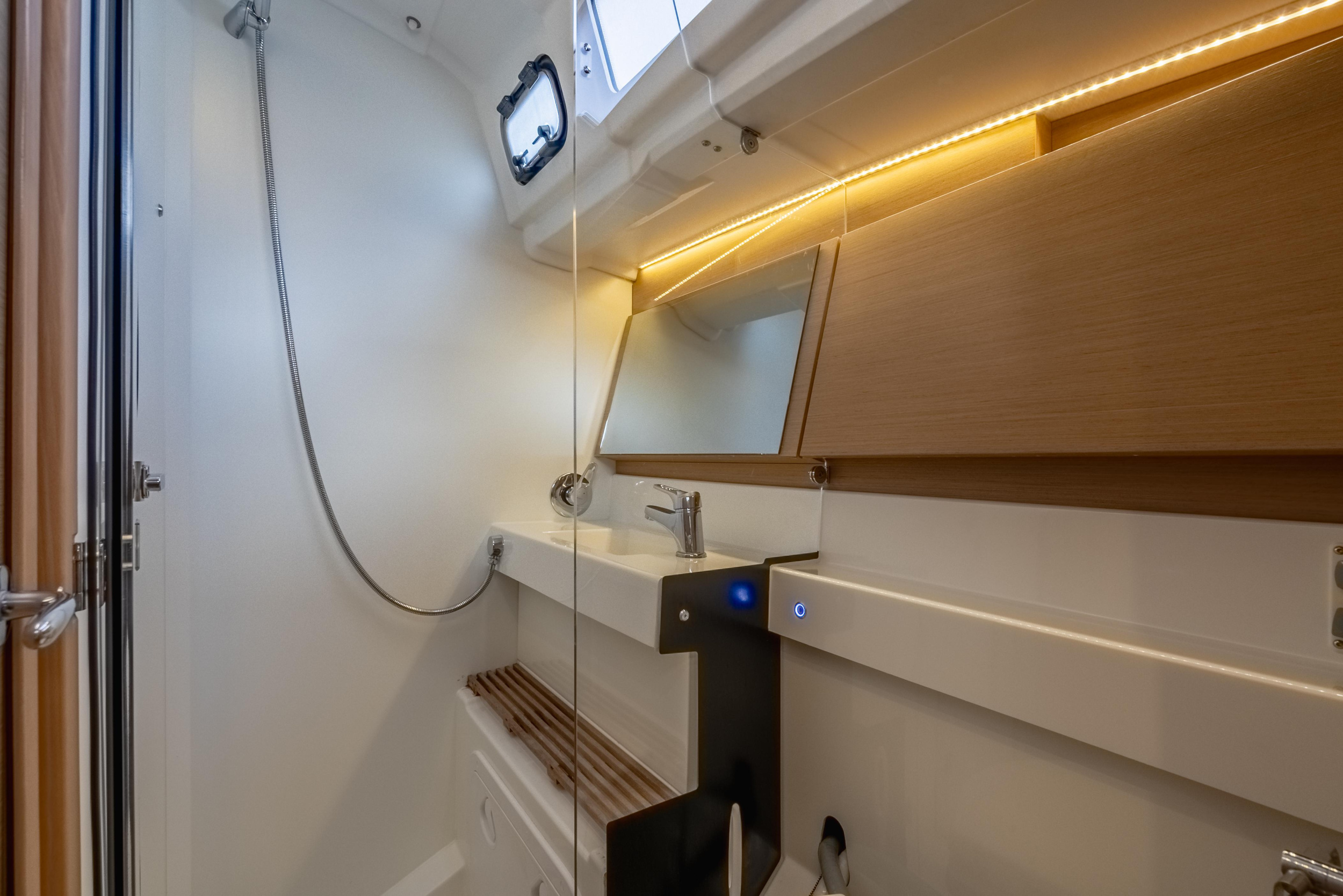 Photo #31 - Sun Odyssey 490 - 3 cab. (After Physics) en Nanny Cay - 42778