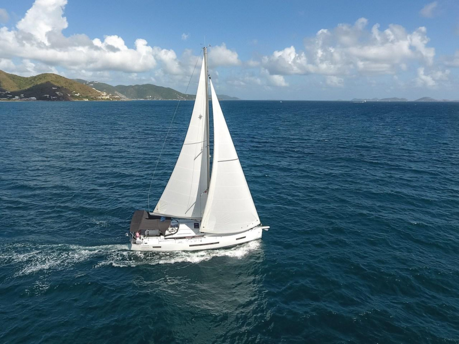 Sun Odyssey 490 - 4 + 1 cab. — photo 8