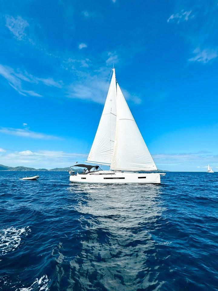 Sun Odyssey 490 - 4 + 1 cab. — photo 9