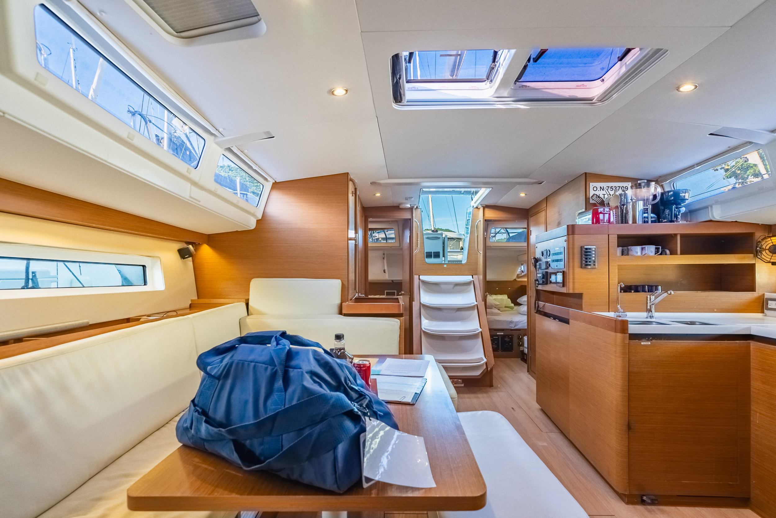Sun Odyssey 490 - 4 + 1 cab. — photo 27