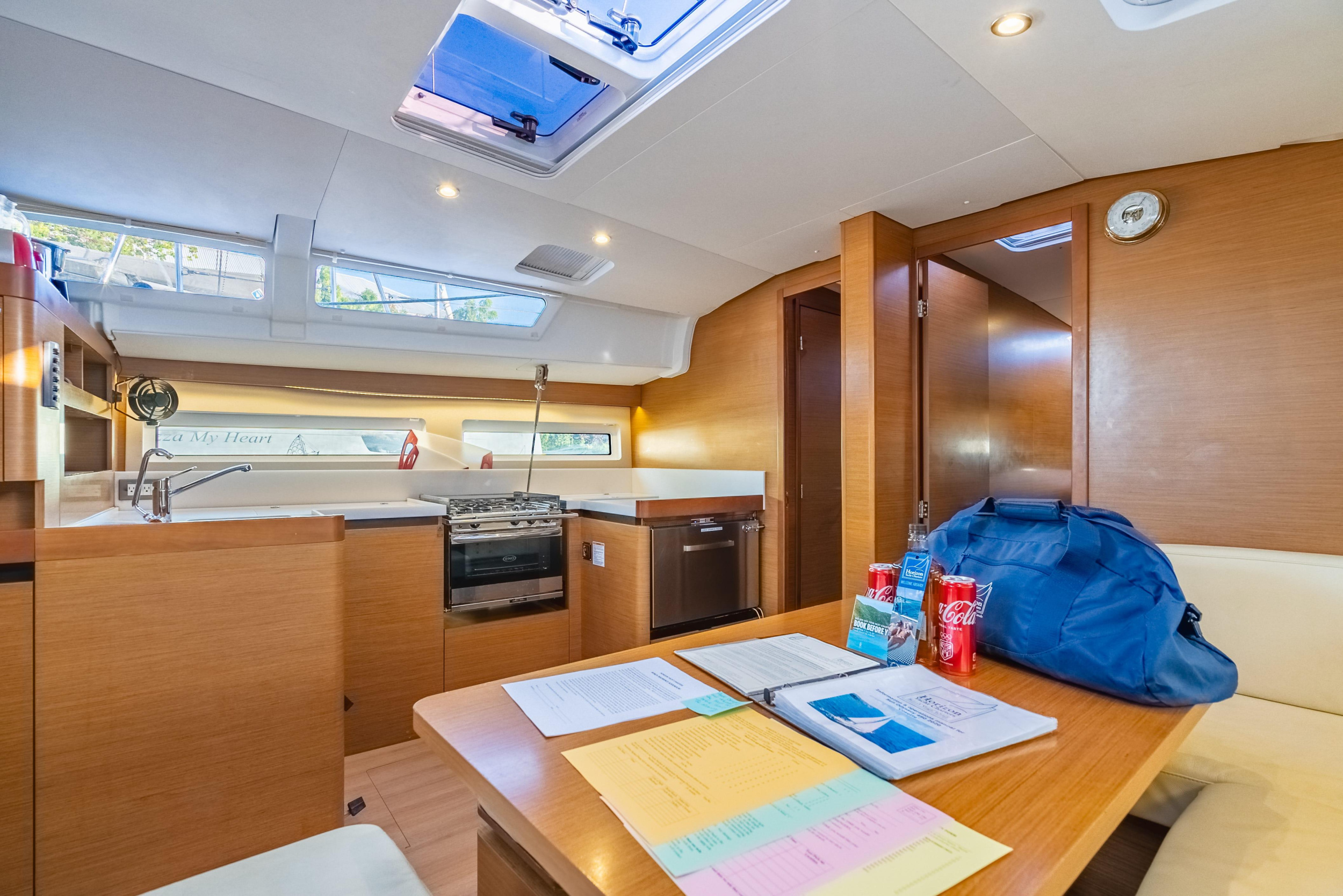 Sun Odyssey 490 - 4 + 1 cab. — photo 28