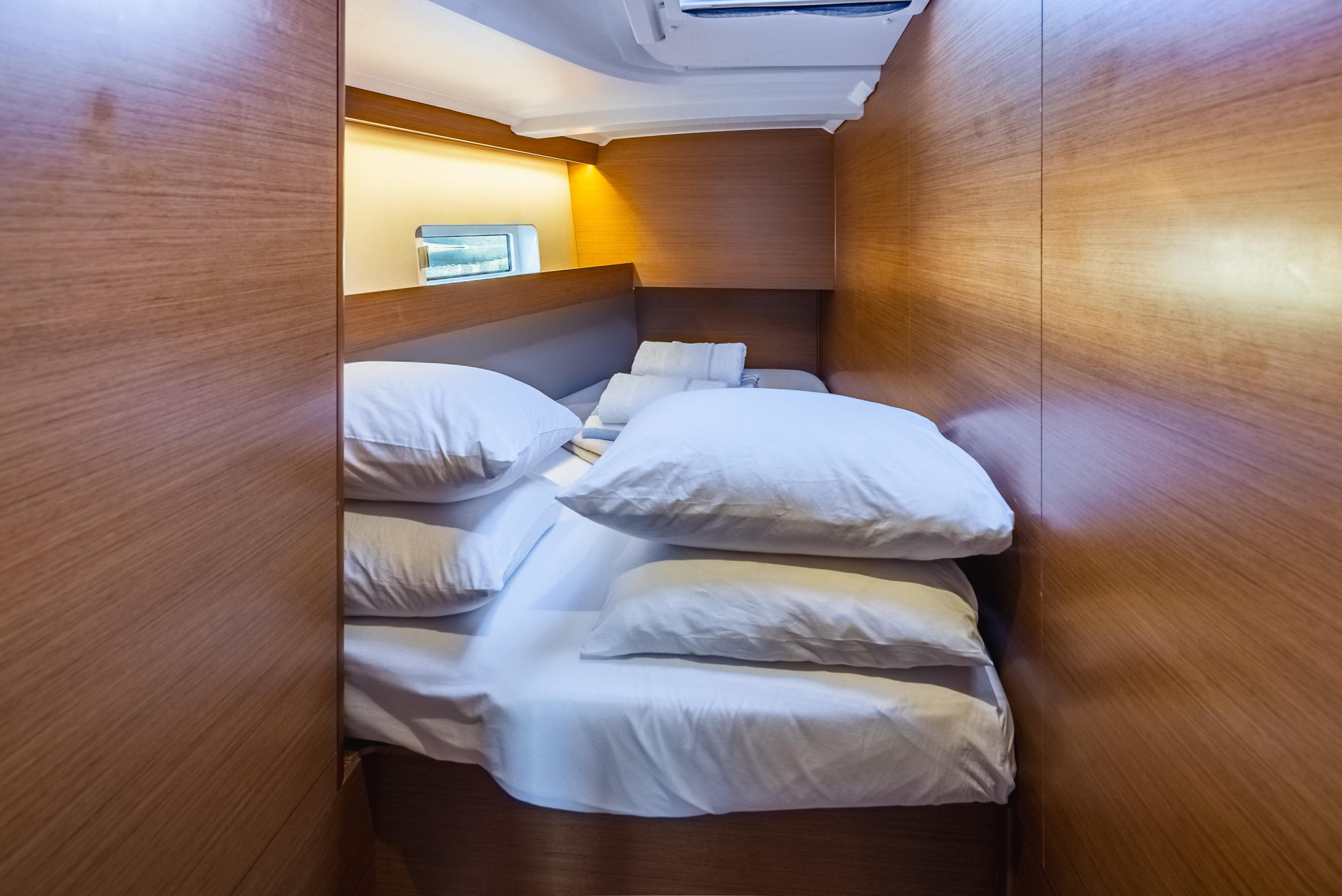 Sun Odyssey 490 - 4 + 1 cab. — photo 33