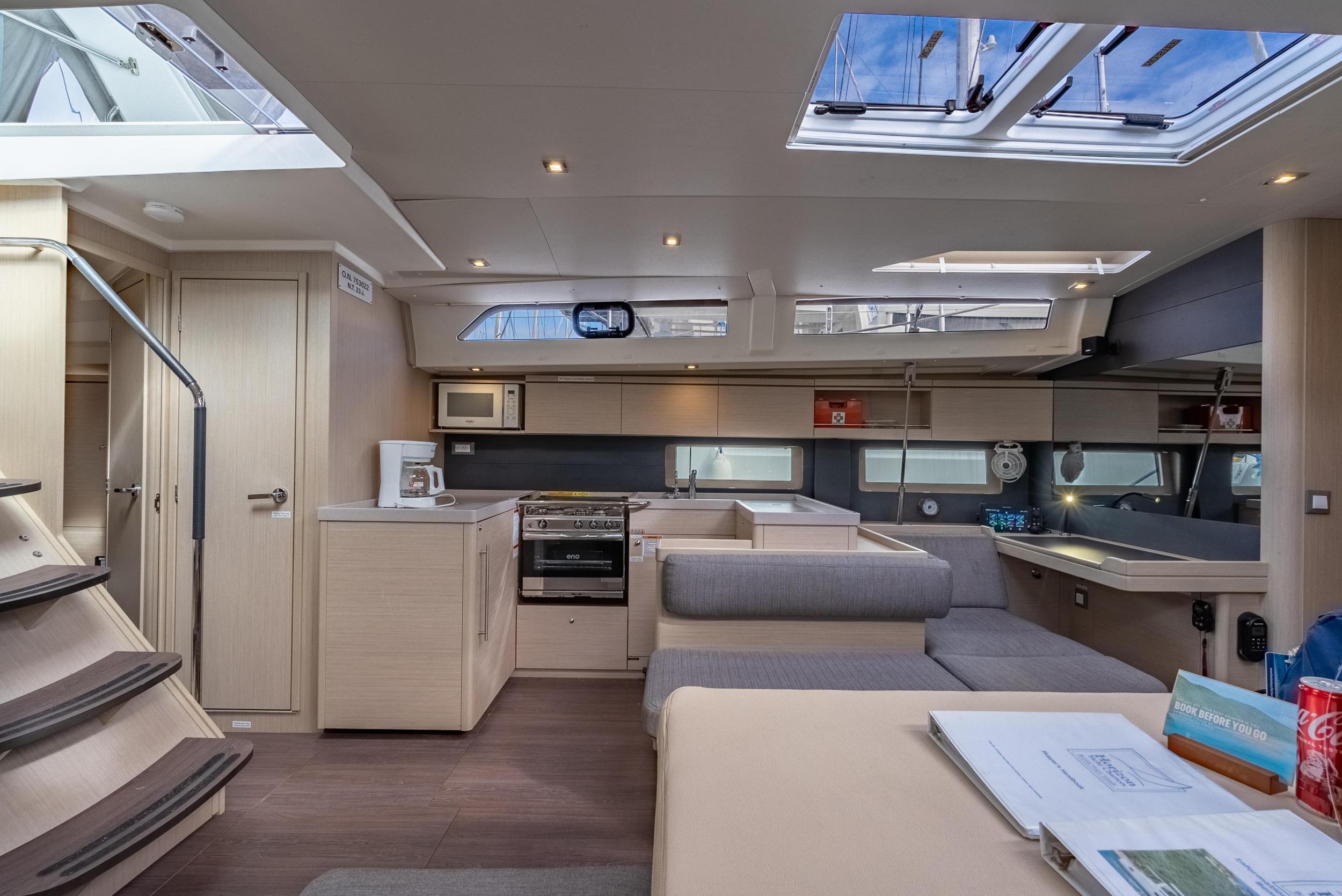 Photo #16 - Oceanis 51.1 (Sunday Girl) in Nanny Cay - 42780