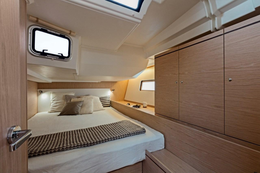 Oceanis 51.1 — photo 27