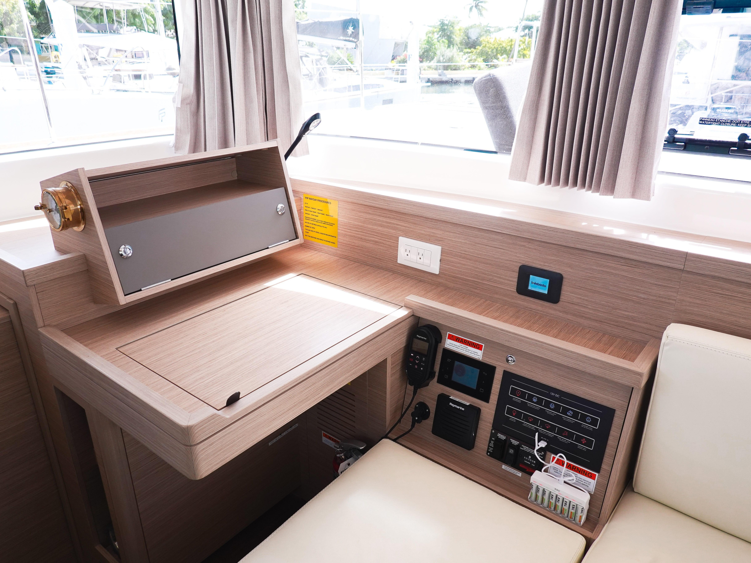Lagoon 40 OW - 3 + 1 cab. — photo 13