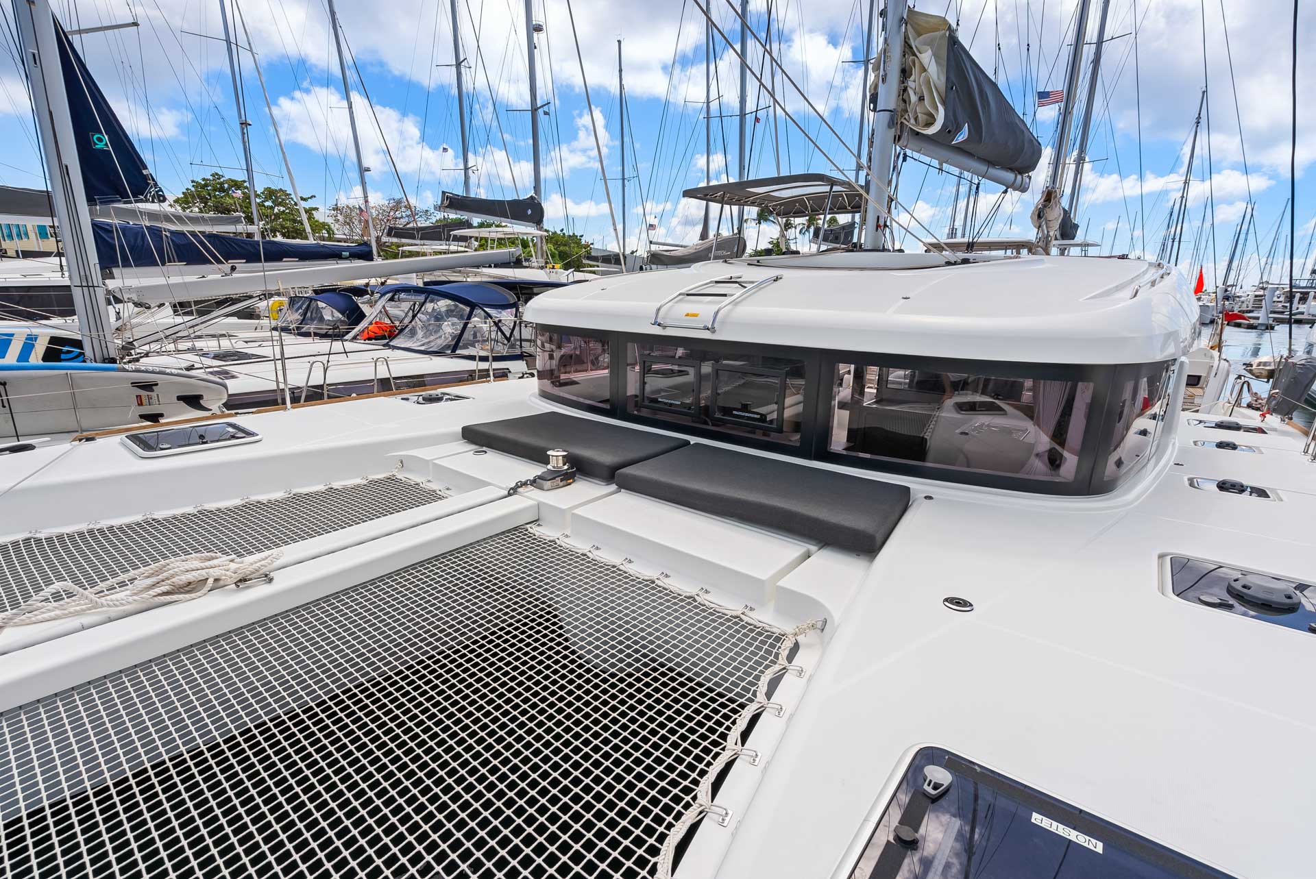 Lagoon 40 OW - 3 + 1 cab. — photo 8