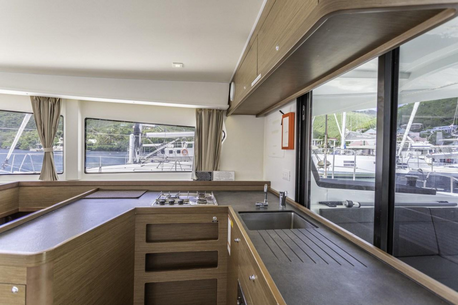 Fountaine Pajot Astrea 42 - 4 + 1 cab. — photo 19