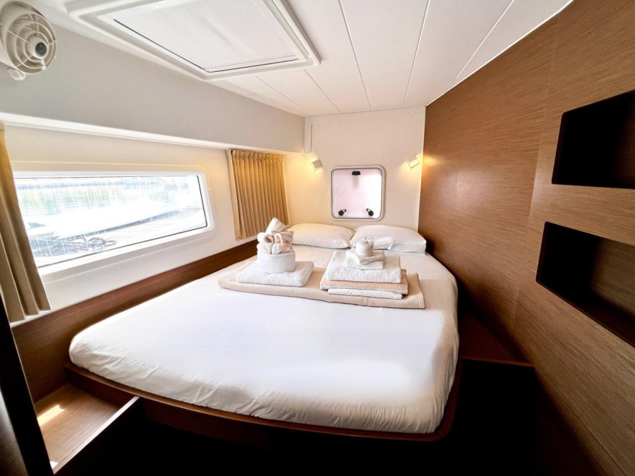 Fountaine Pajot Astrea 42 - 4 + 1 cab. — photo 25