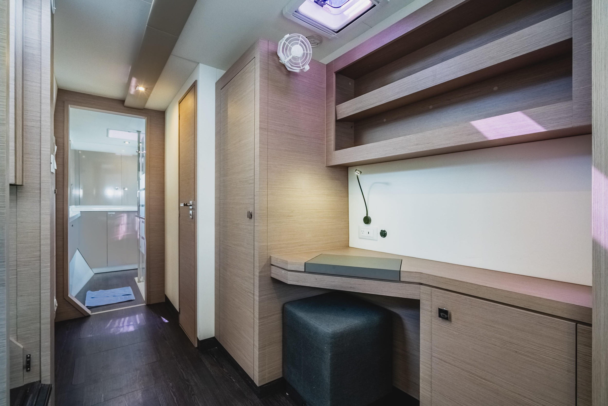 Fountaine Pajot Astrea 42 - 3 + 1 cab. — photo 26