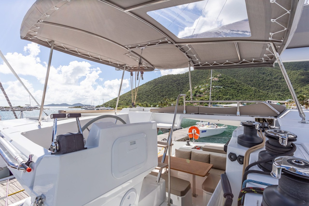 Photo #7 - Fountaine Pajot Astrea 42 (Brown Eyed Girl) in Nanny Cay - 42798