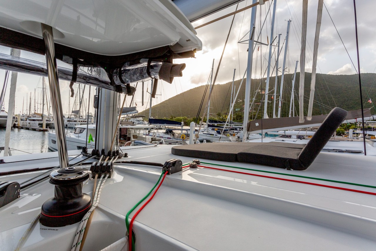 Photo #9 - Lagoon 42 - 4 + 2 cab. (Arctic Fantasy II) in Nanny Cay - 42800