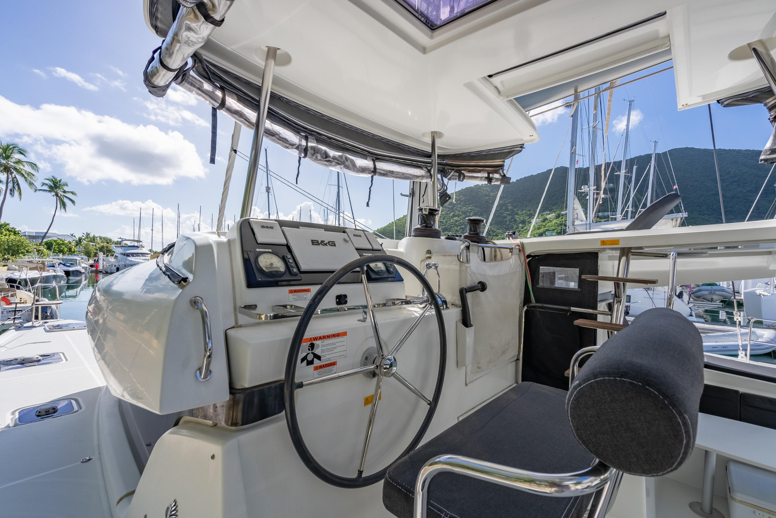 Photo #11 - Lagoon 42 - 4 + 2 cab. (Arctic Fantasy II) in Nanny Cay - 42800