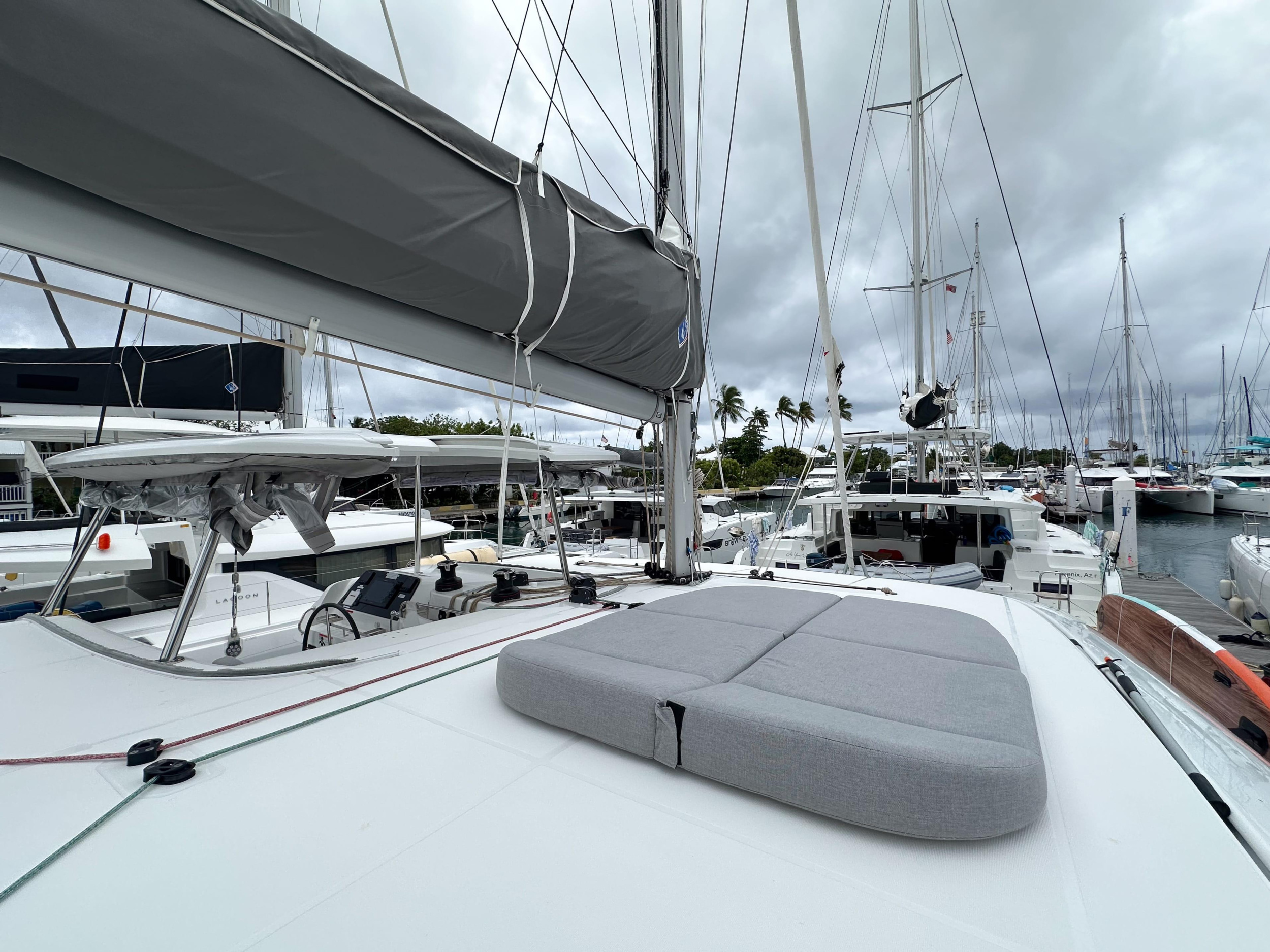 Lagoon 42 - 4 + 1 cab. — photo 13