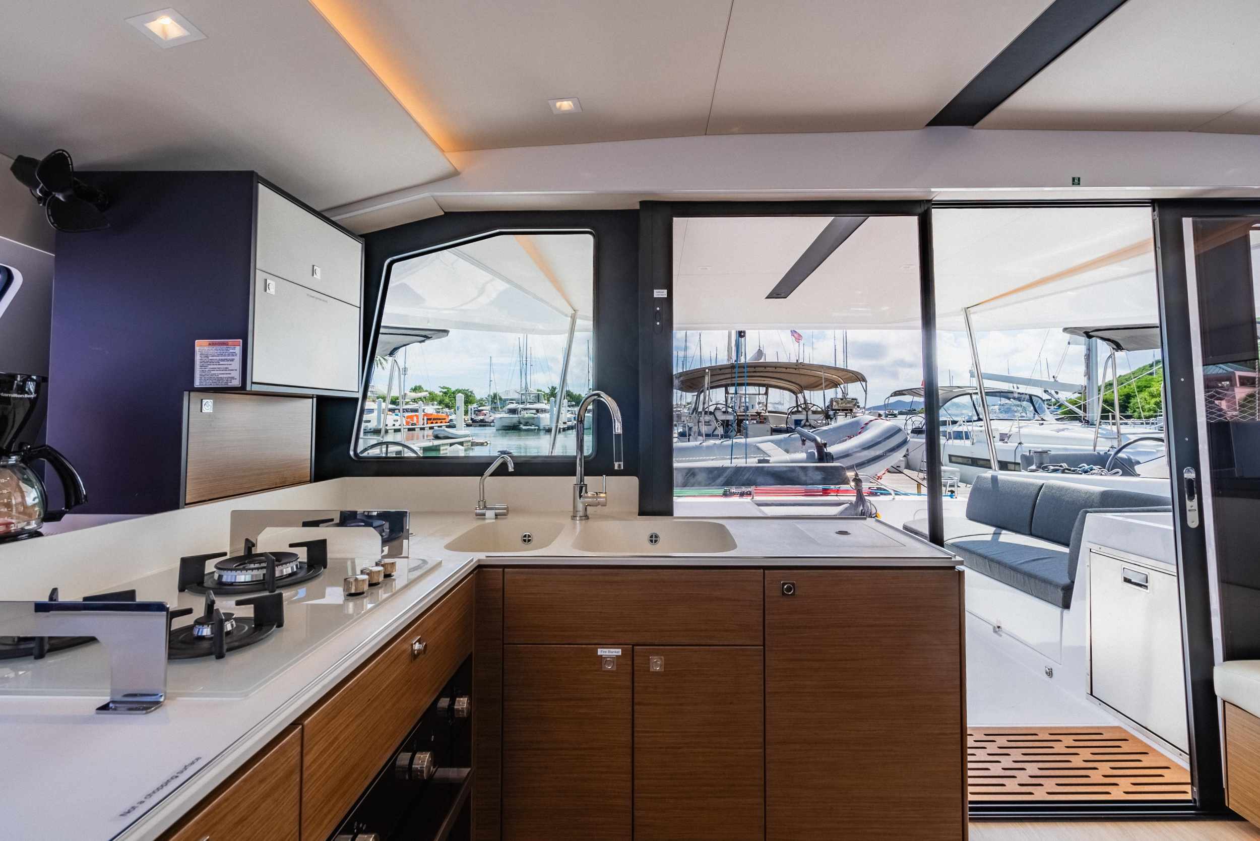Photo #23 - Nautitech 44 Open (Carpe Diem) en Nanny Cay - 42805