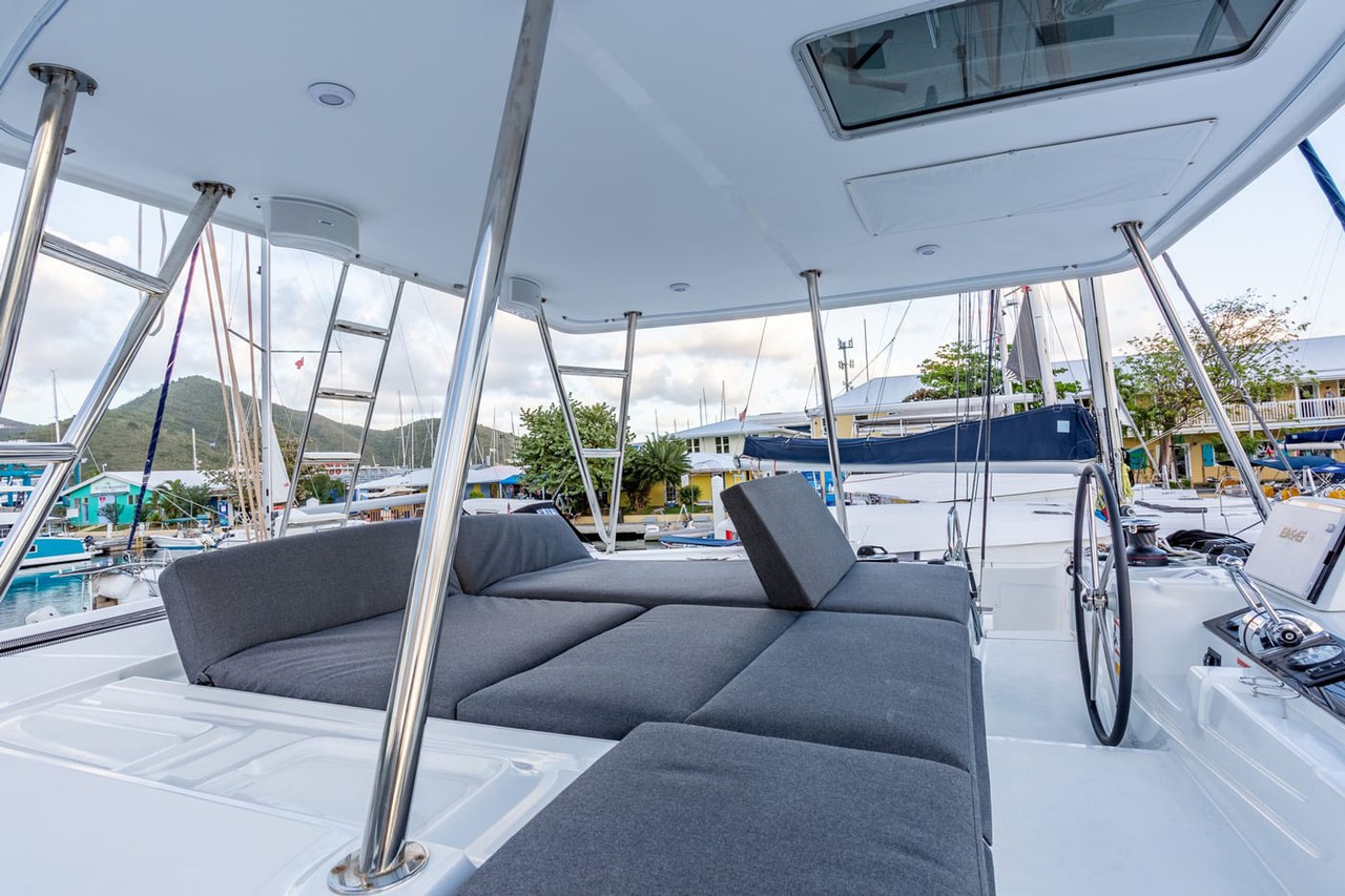 Photo #15 - Lagoon 46 OW - 3 + 1 cab. (Clearlake III) en Nanny Cay - 42812