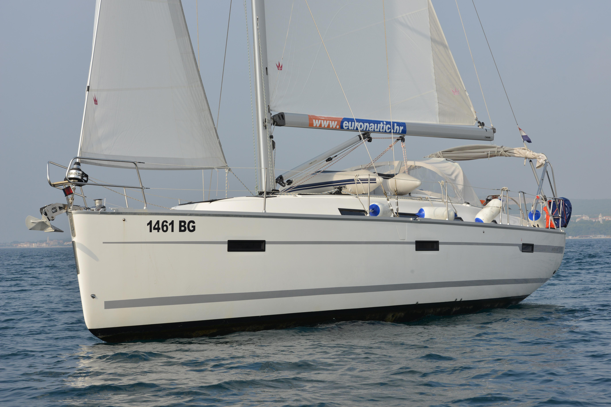 Bavaria Cruiser 40 — photo 3