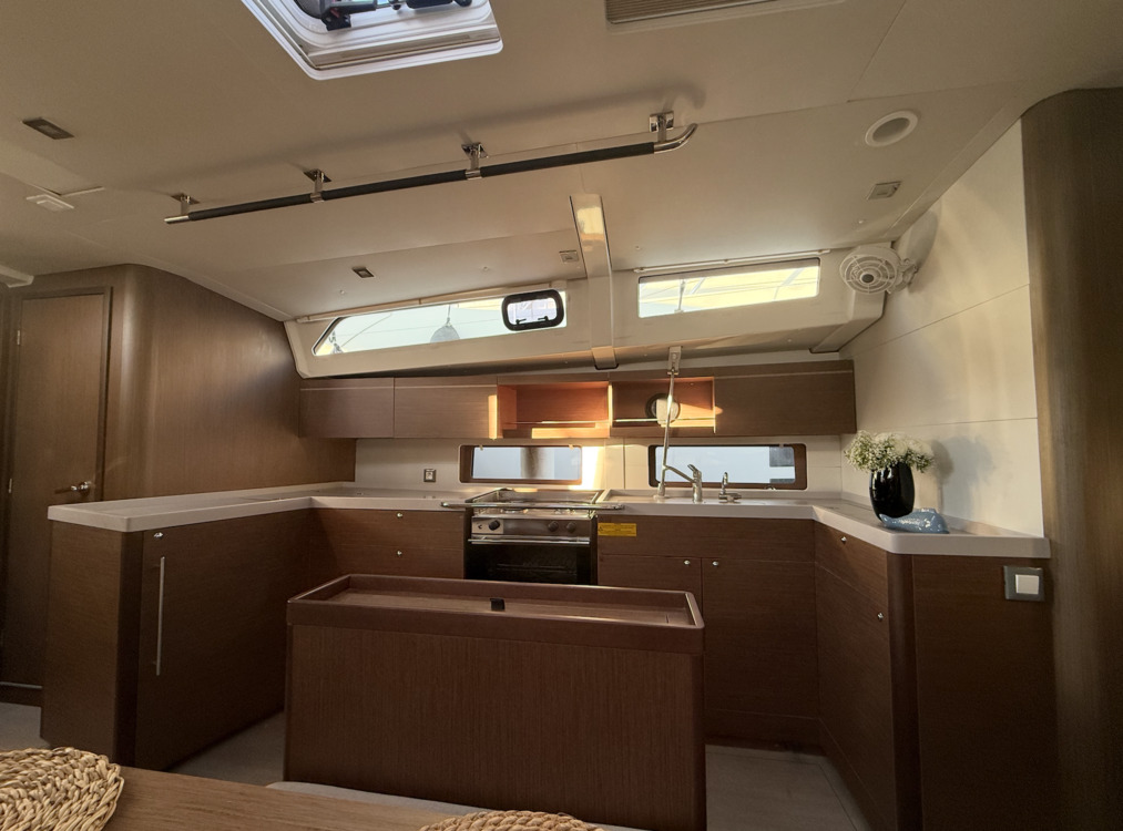 Oceanis 46.1 — photo 21