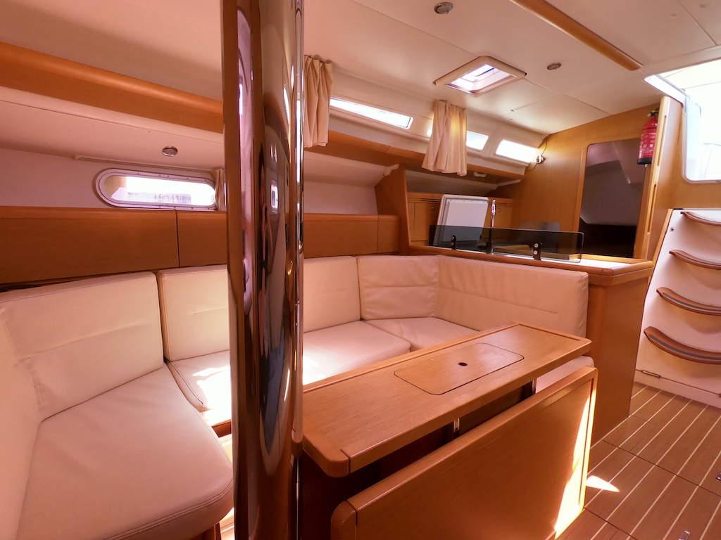 Sun Odyssey 42i — photo 5