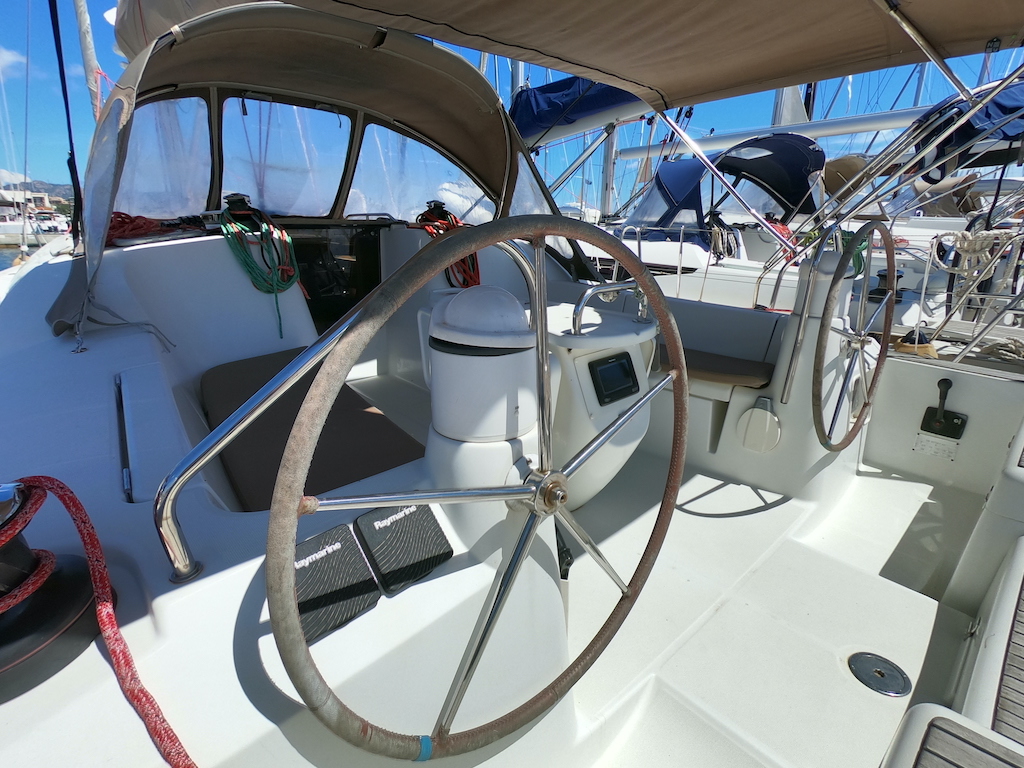 Sun Odyssey 42i — photo 8