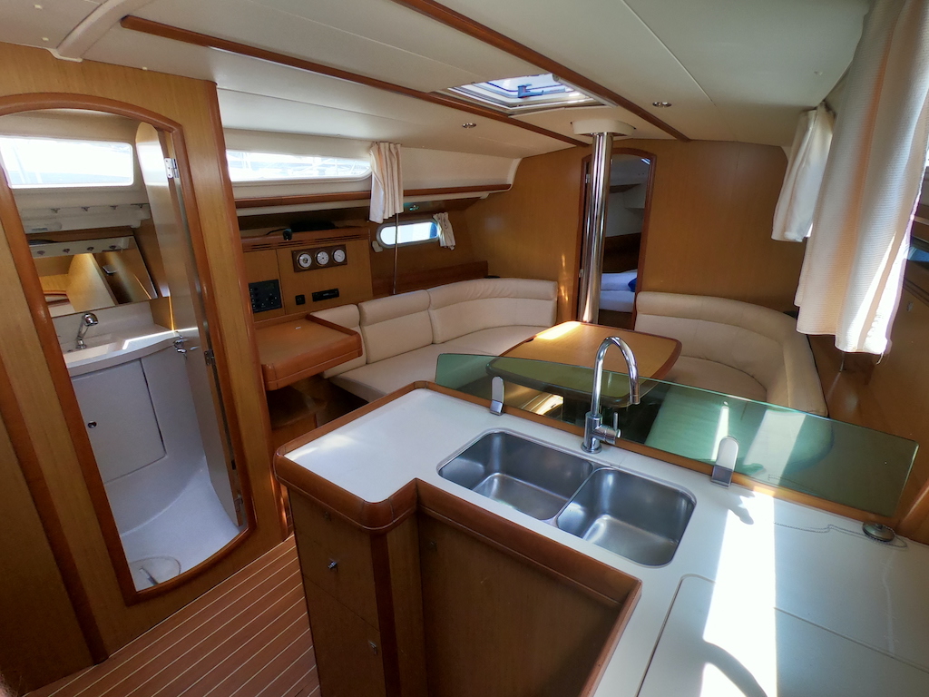 Sun Odyssey 39i — photo 8