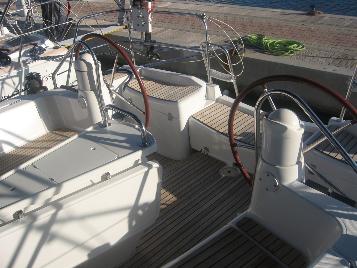 Photo #4 - Sun Odyssey 39i (Cabiria) in Portisco - 42851