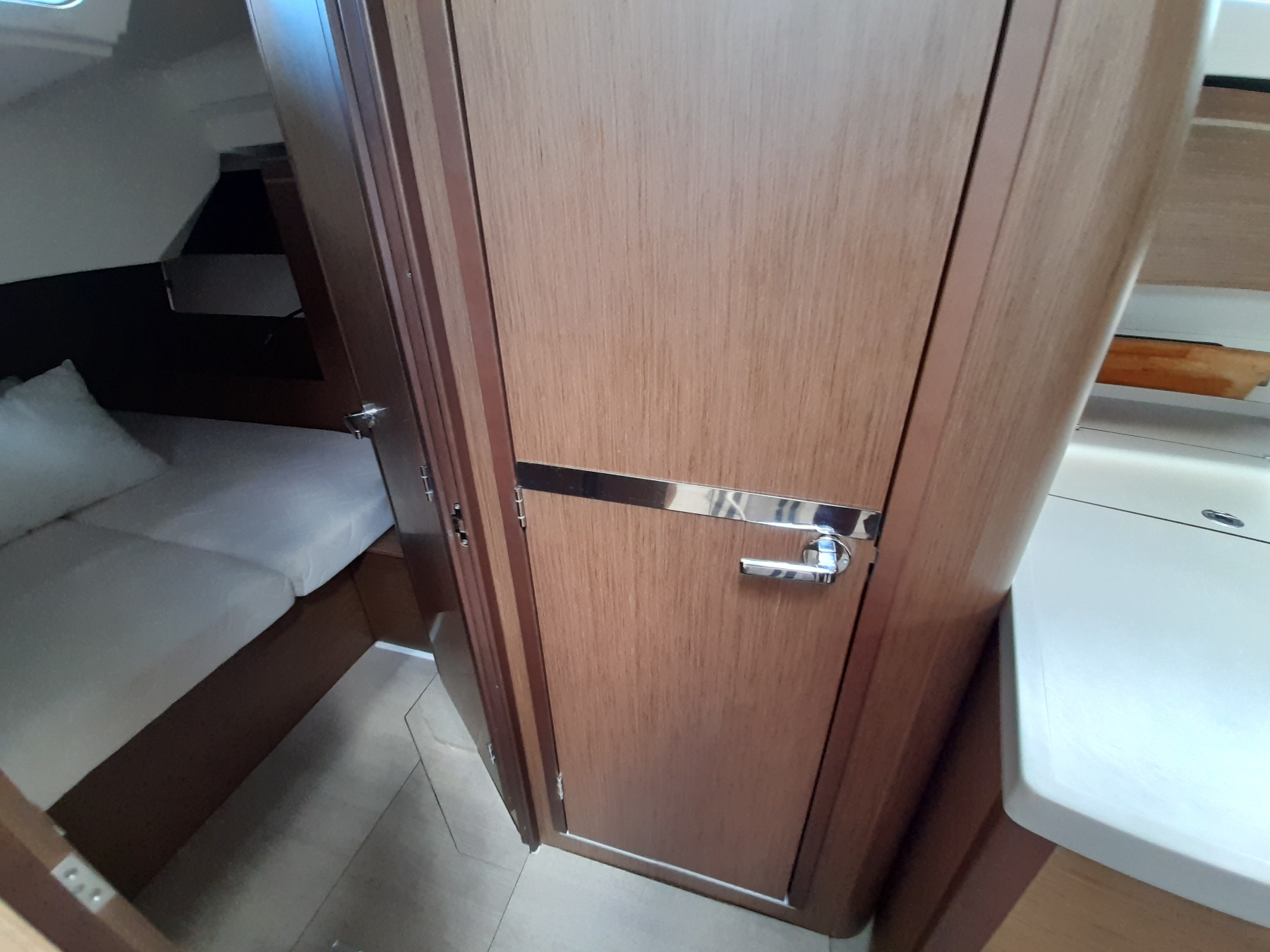 Oceanis 46.1 — photo 17
