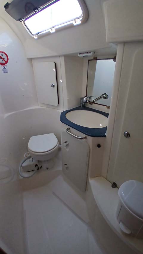 Bavaria 41 — photo 13