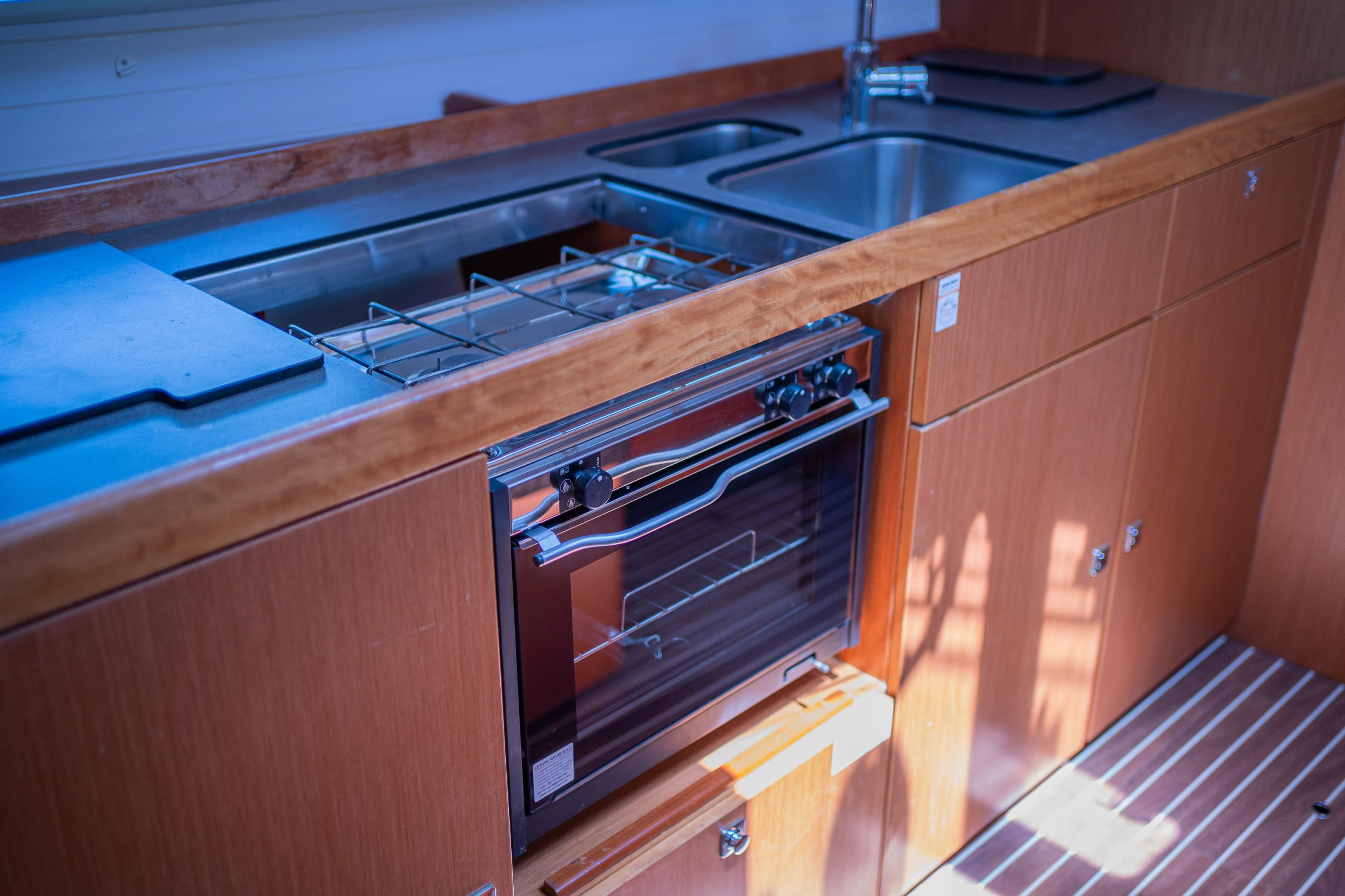 Bavaria Cruiser 41 - 3 cab. — photo 17