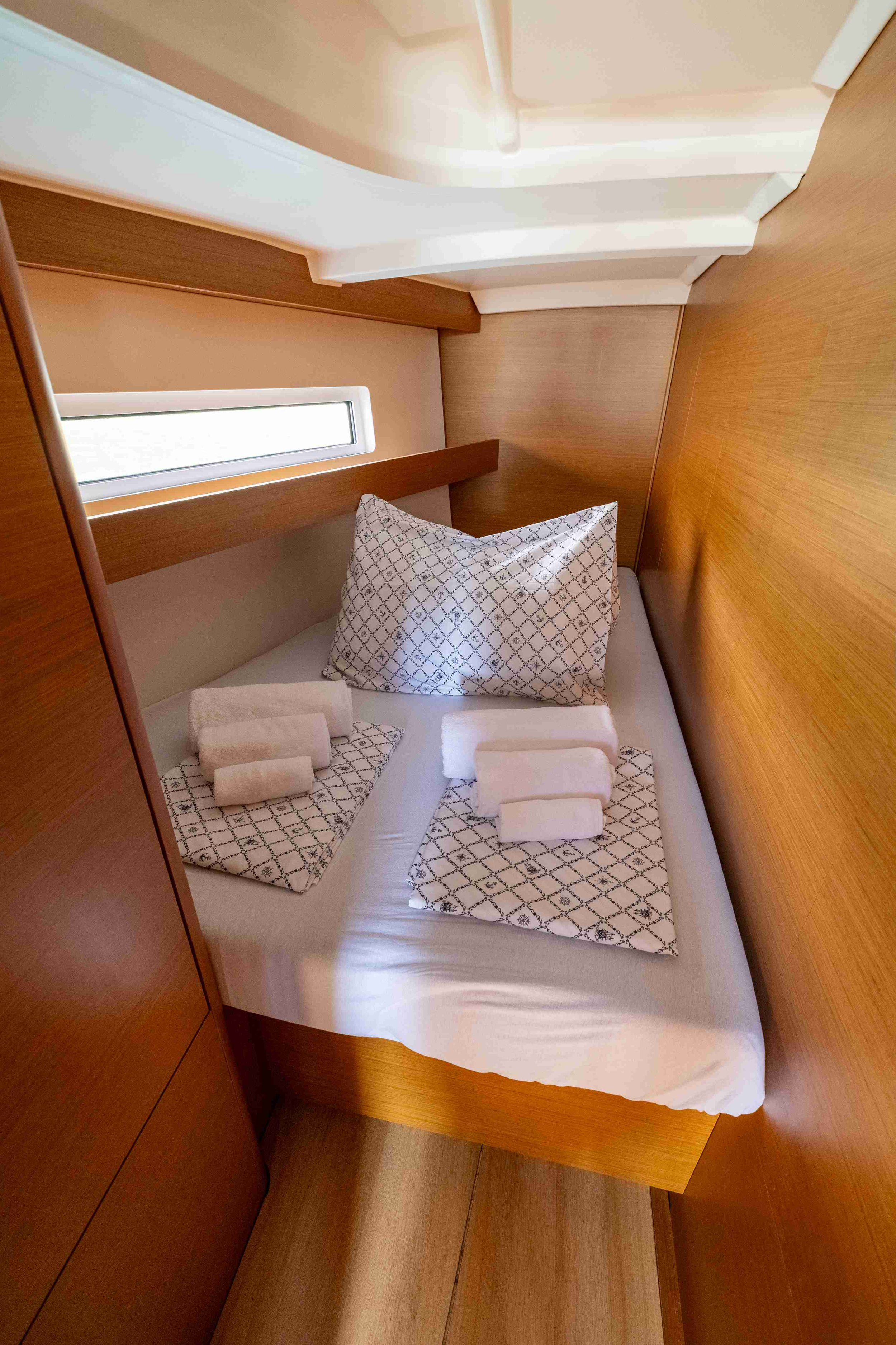 Photo #15 - Sun Odyssey 440 (Karla) en Drage - 43012