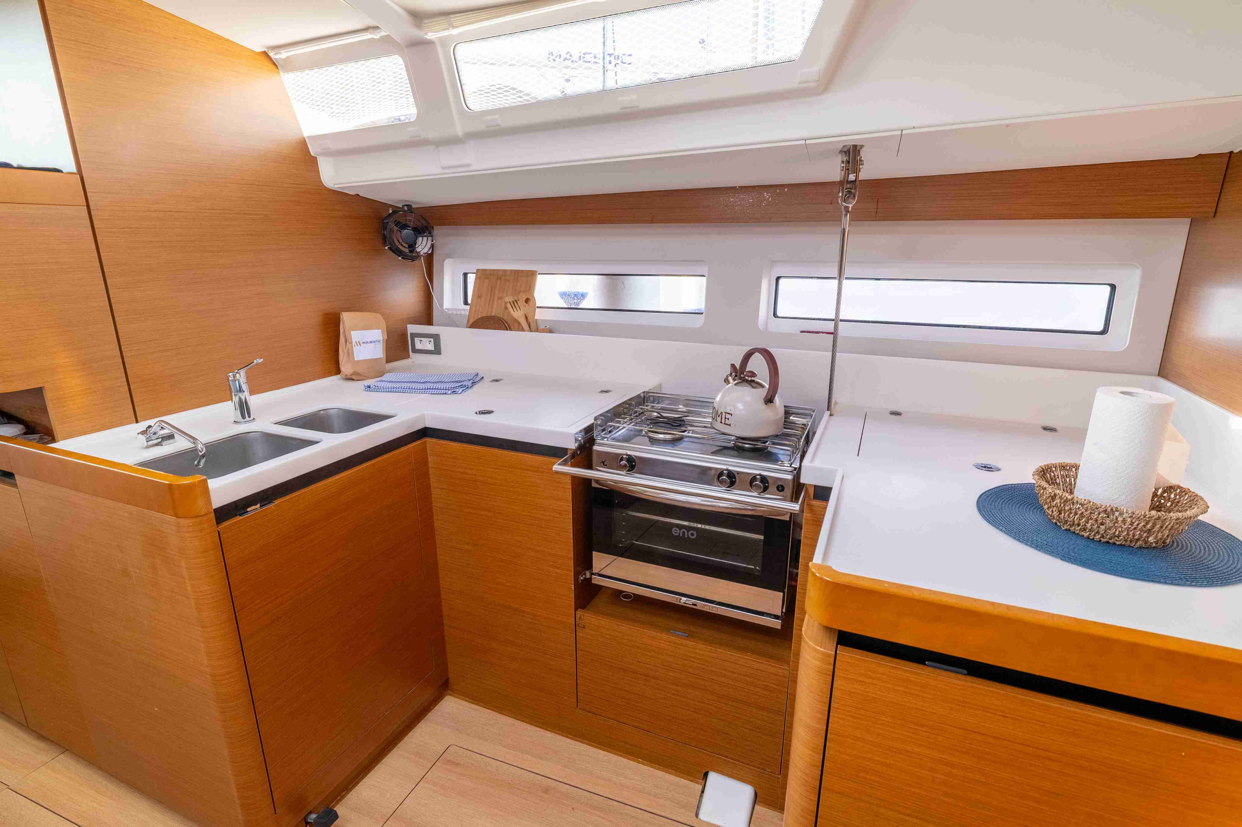 Photo #9 - Sun Odyssey 490 - 5 cab. (Ela) en Drage - 43015