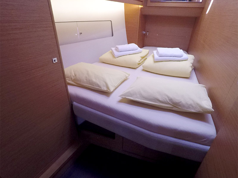 Dufour 470 - 4 cab. — photo 12