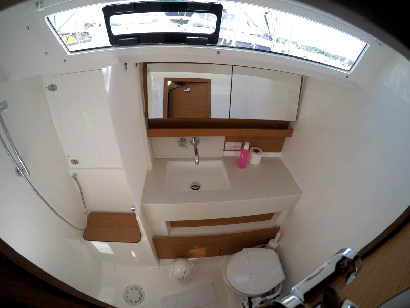 Dufour 470 - 4 cab. — photo 11