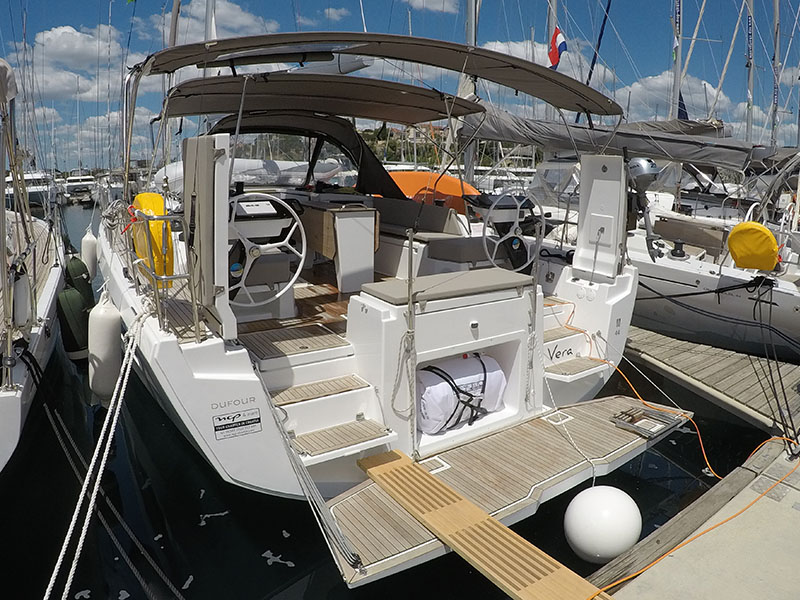 Dufour 44 - 3 cab. — photo 14