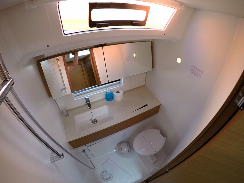 Dufour 44 - 3 cab. — photo 20