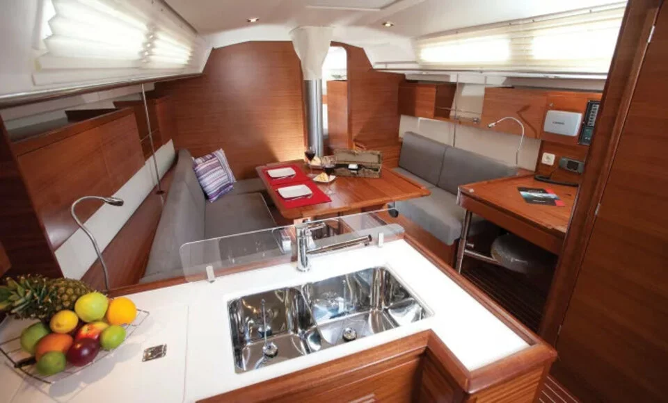 Salona 41 (Race Dog)  - 5