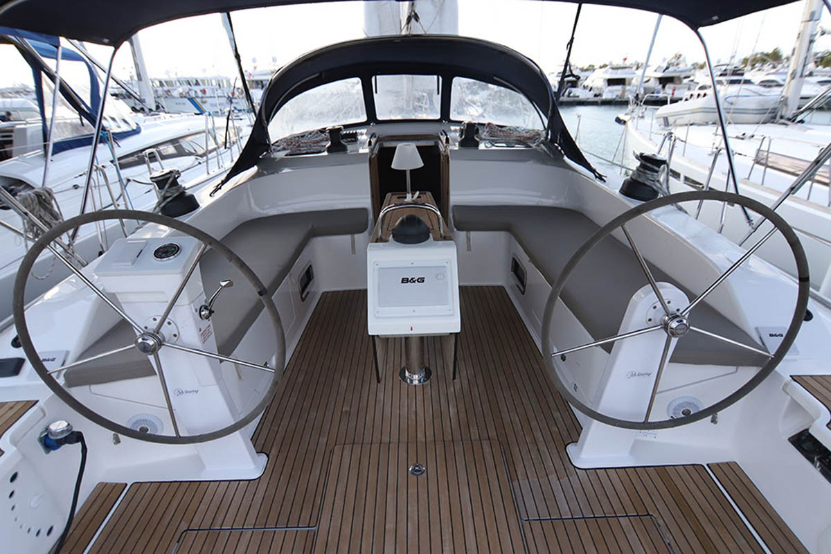 Photo #22 - Bavaria Cruiser 51 - 4 cab (Wild at sea) en Elliniko - 43084