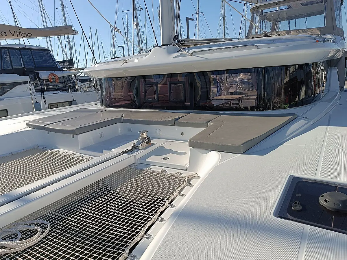 Lagoon 43 - 4 + 2 cab. — photo 7