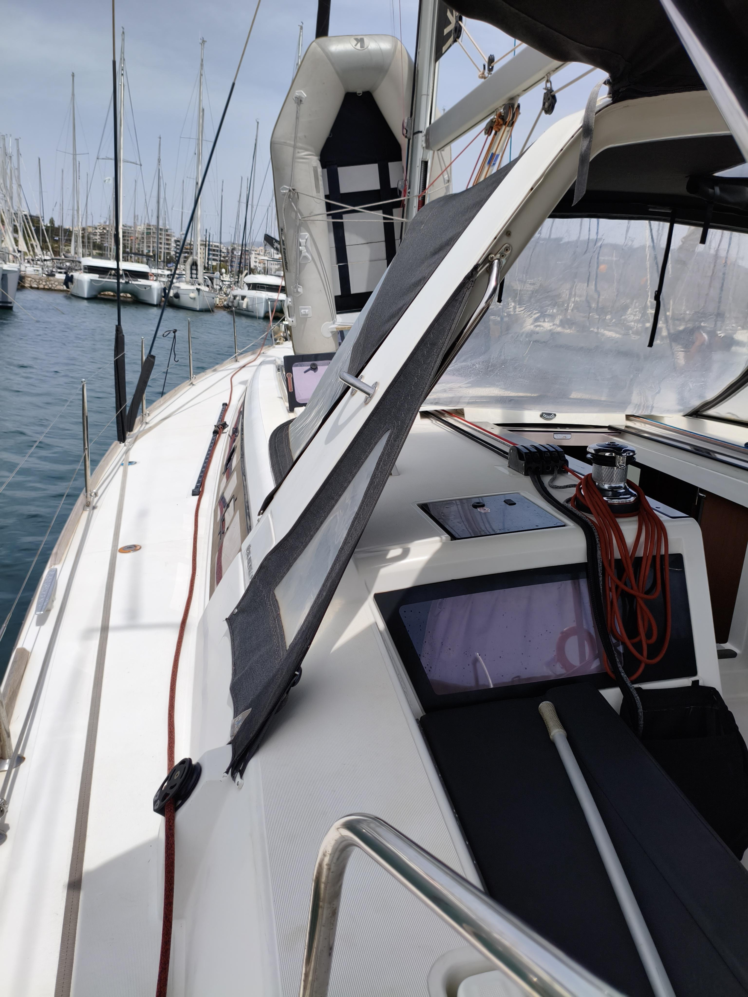 Photo #18 - Oceanis 48 - 5 cab. (Skiron) in Athens - 43143