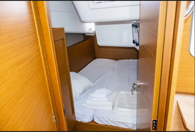 Photo #8 - Sun Odyssey 410 - 3 cab. (Evelina) in Lavrion - 43151