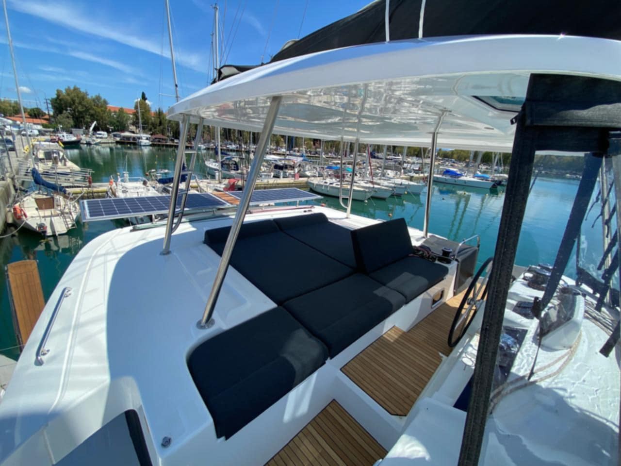 Lagoon 46 - 4 + 1 cab. — photo 6