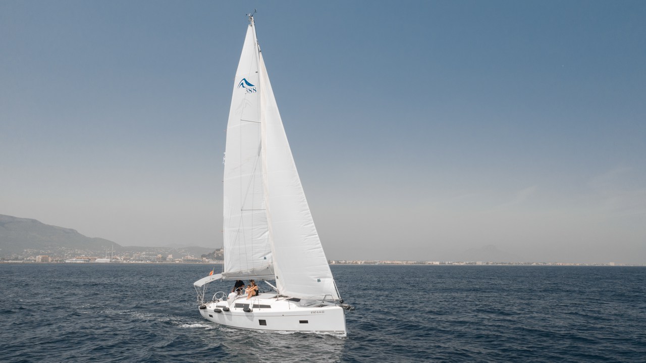 Photo #6 - Hanse 388 (Lady Marga) in Denia - 43213