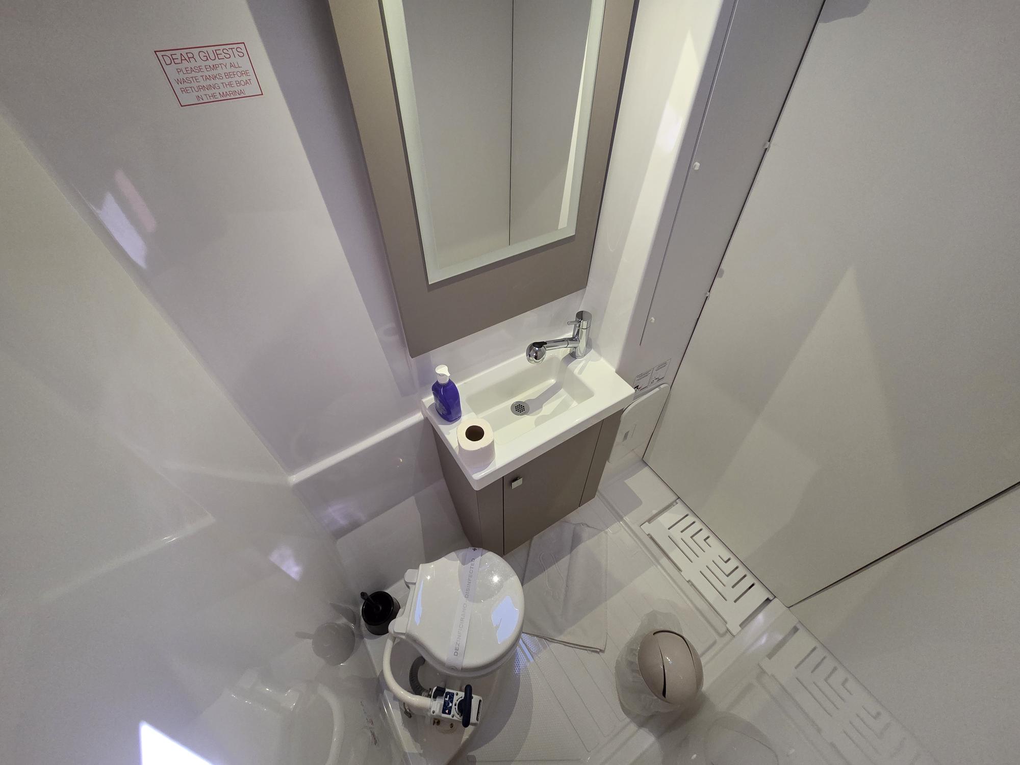 Fountaine Pajot Astrea 42 - 4 + 2 cab. — photo 10