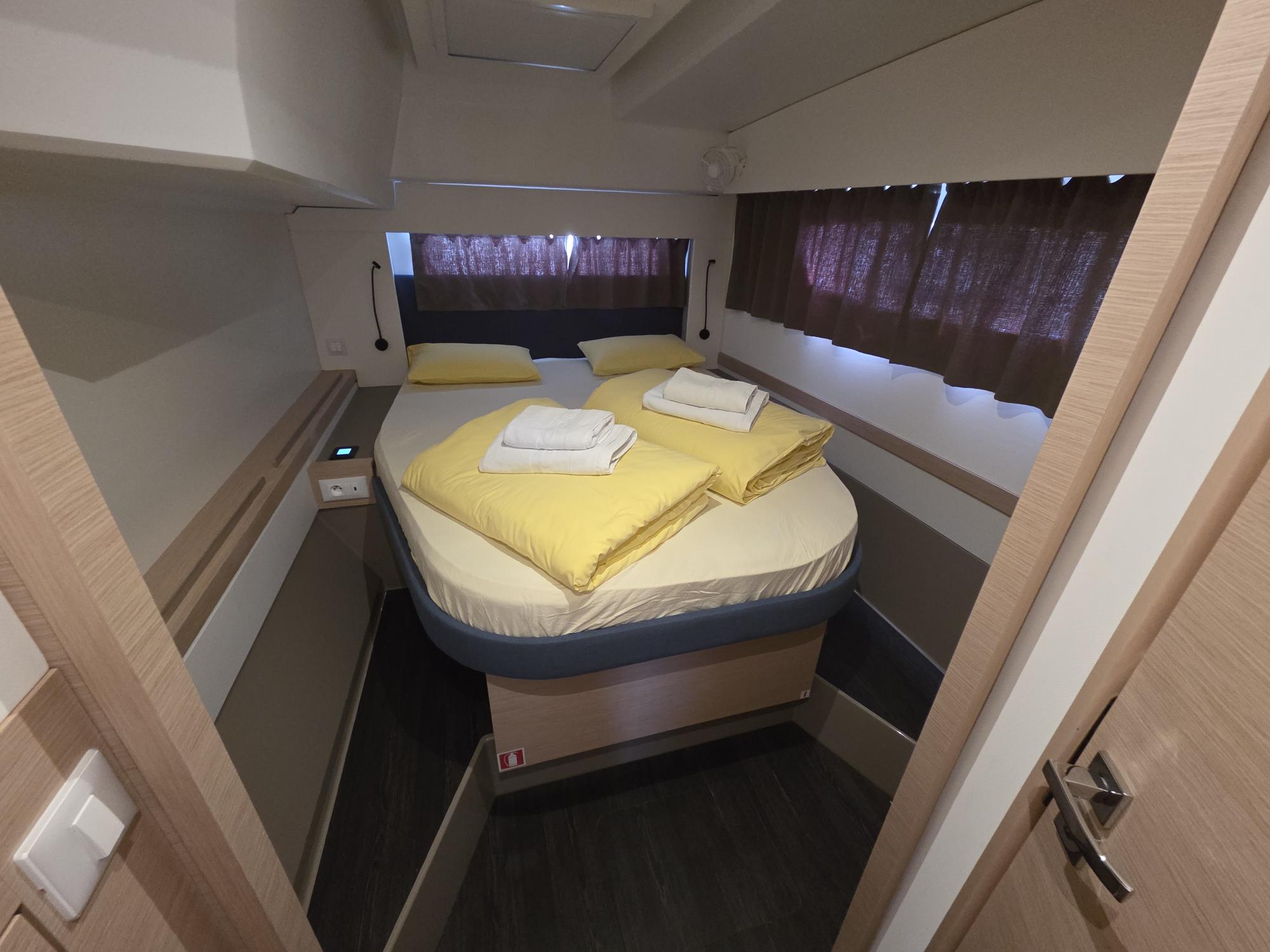 Fountaine Pajot Astrea 42 - 4 + 2 cab. — photo 11