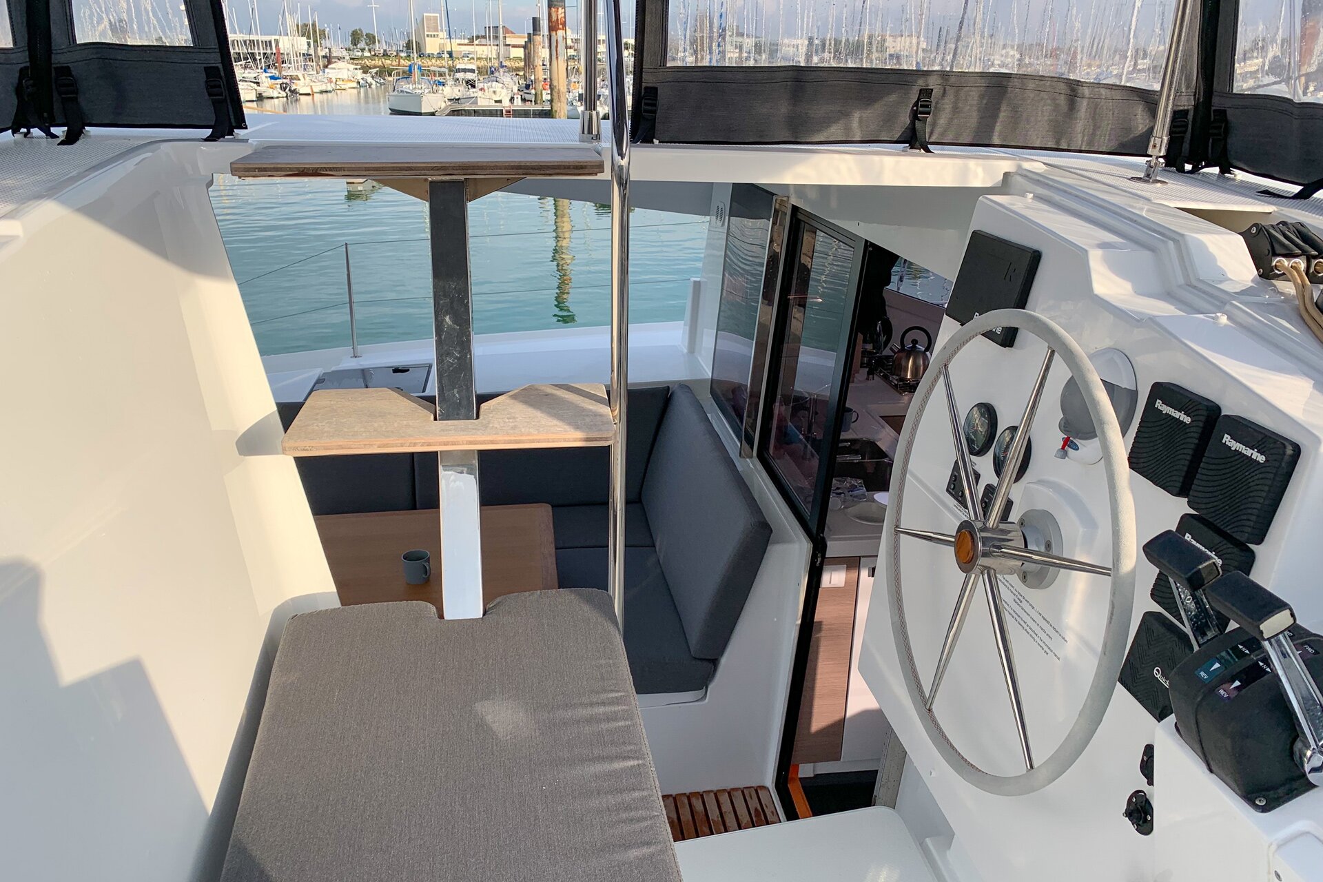 Photo #8 - Fountaine Pajot Lucia 40 - 4 cab. (Merengue) in Tivat - 43221