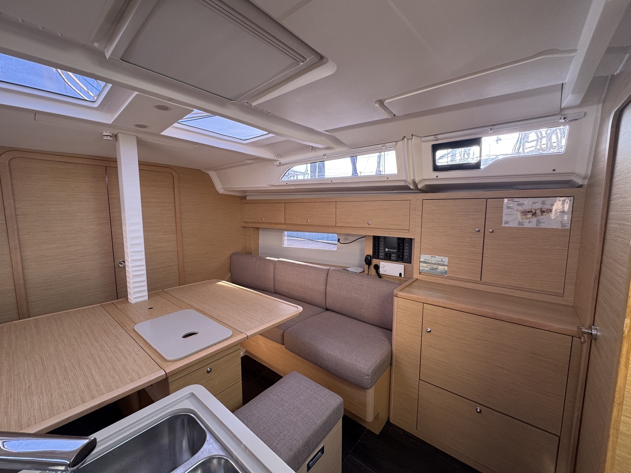 Dufour 37 - 2 cab. — photo 8